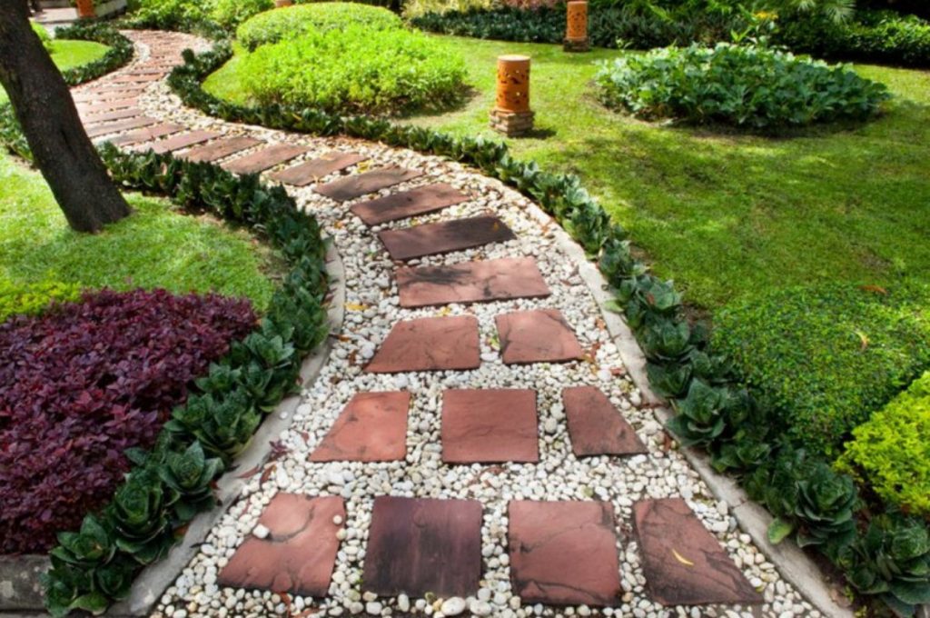 Landscape design: Flower Garden Borders Edging - Best Landscape Ideas