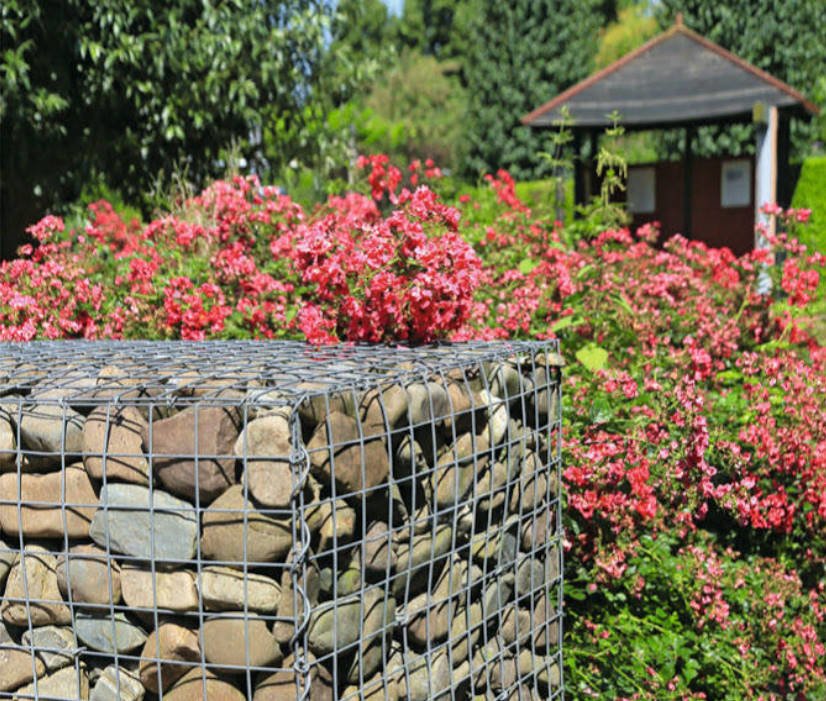 Interesting Decor: Garden Ottoman-Gabion