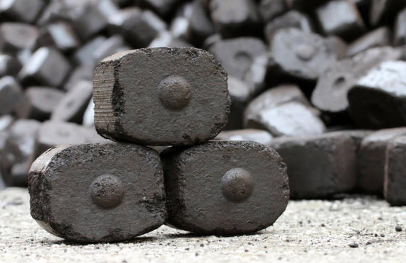 Pros and Cons of Various Types of Solid Fuel for Boilers: Coal and Peat
