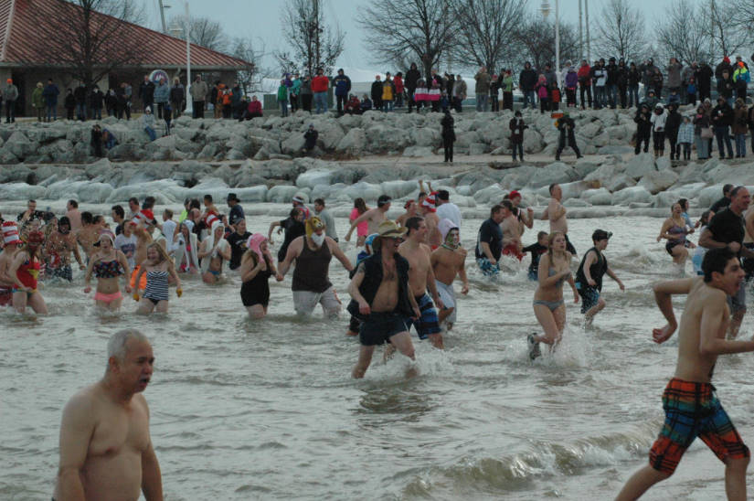 The Tradition of Winter, Bathing in Different Countries