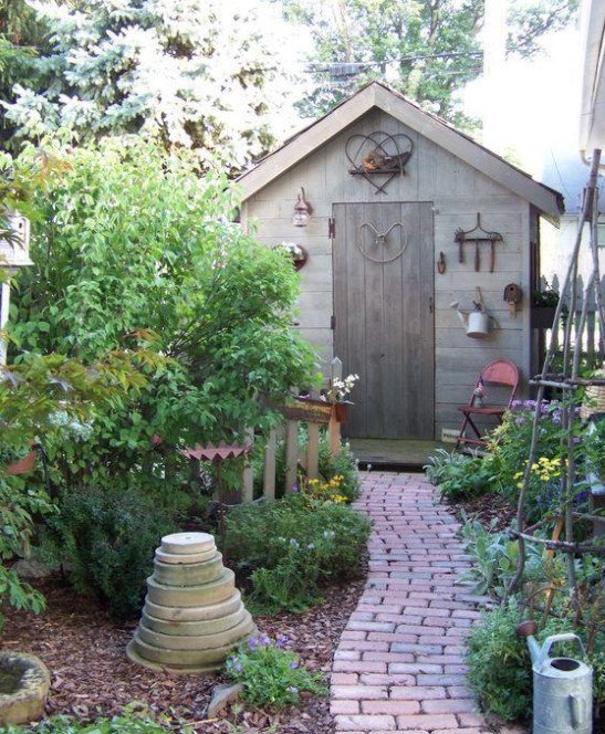 Garden Shed: Solutions for Decoration