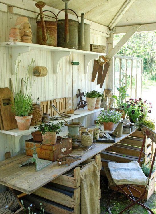 Garden Shed: Solutions for Decoration