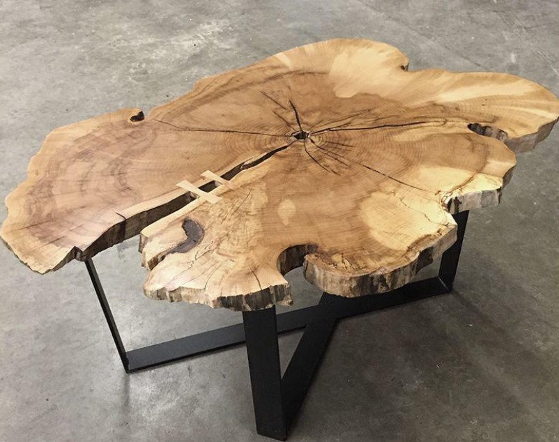 Unusual Country Furniture With Their Hands: Use Logs and Saw Trunks
