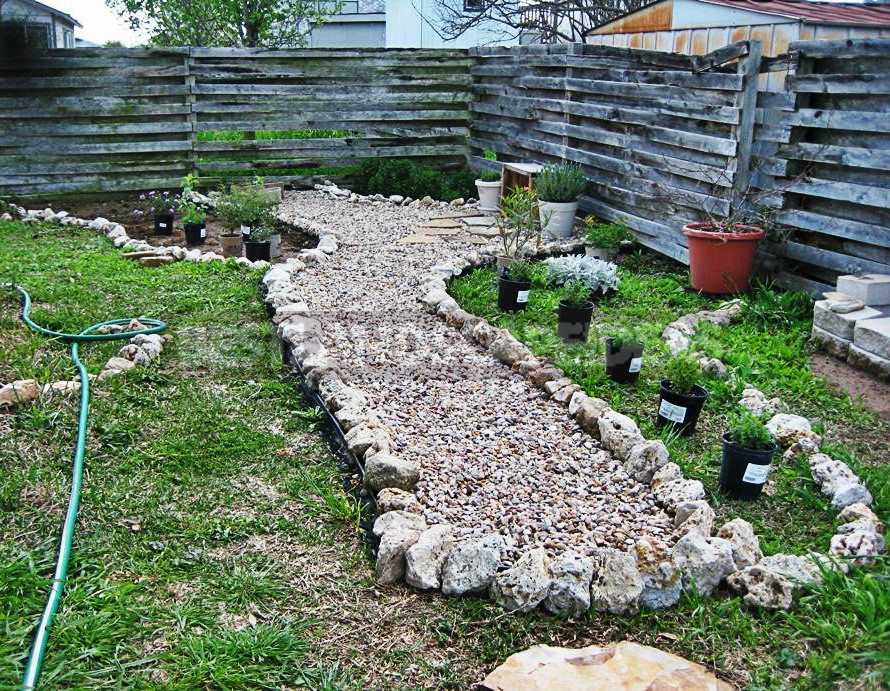 Gravel is an Ideal Material for Creating a Unique Garden