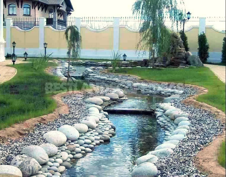 How to Make a Stream in the Suburban Area