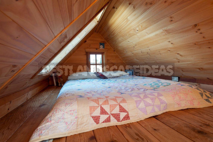 Attic in the Country: the Idea of Conversion Into a Useful Room