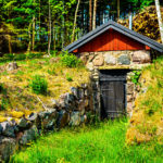 How to Build a Cellar With Your Hands