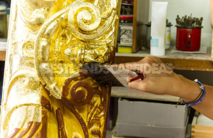 Decorative Gilding — an Original Way To Transform Old Furniture