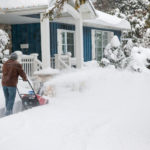 How to Avoid Damage to Garden Equipment in the Winter. Choose Engine Oil.