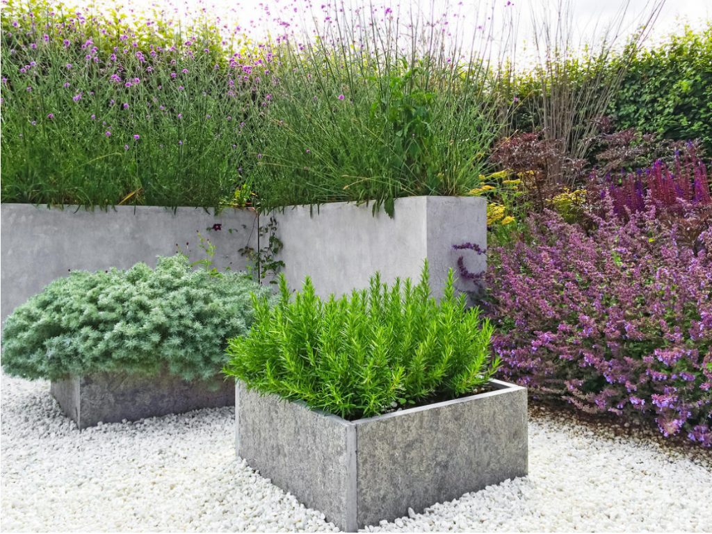 How To Arrange a Raised Flower Bed Best Landscape Ideas