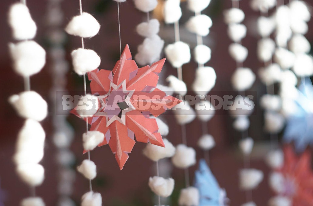 24 Great Ideas For Making Snowflakes