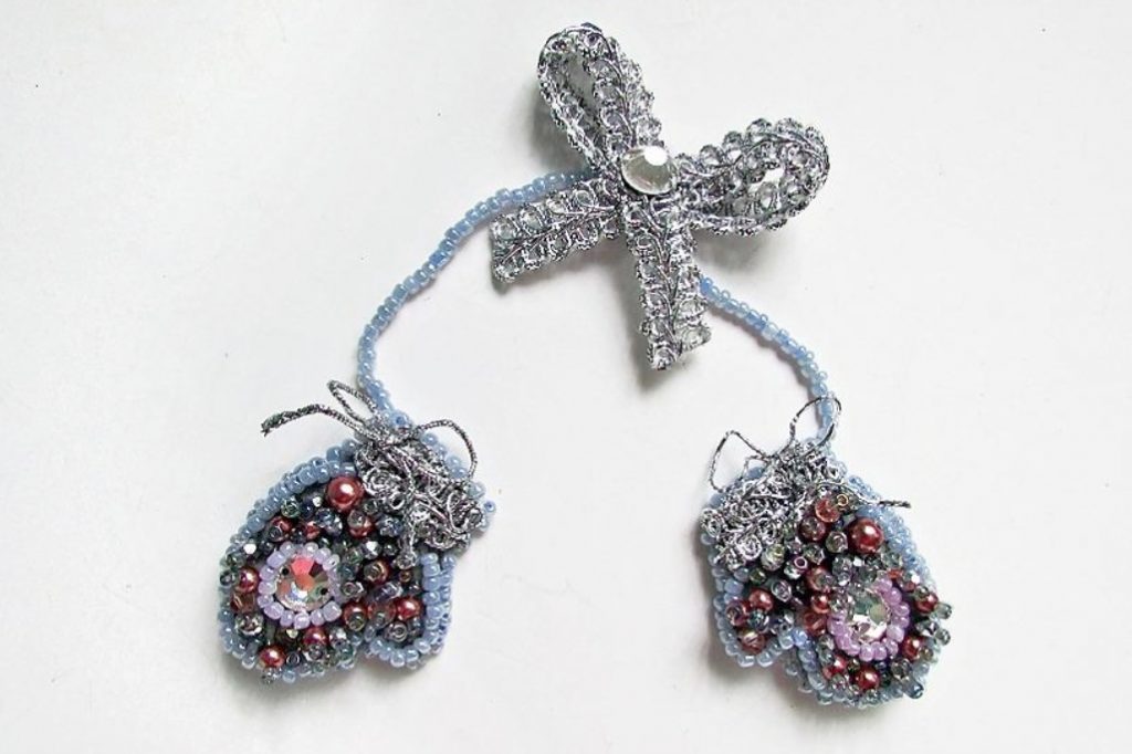 Brooch “Mittens” Made Of Felt And Beads