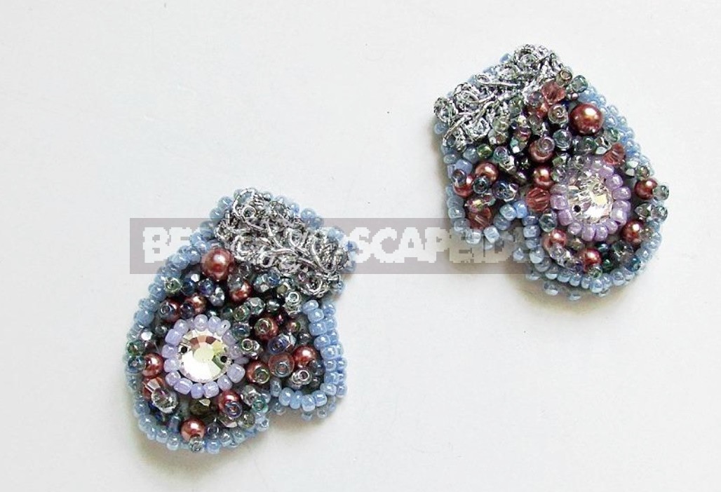 Brooch "Mittens" Made Of Felt And Beads