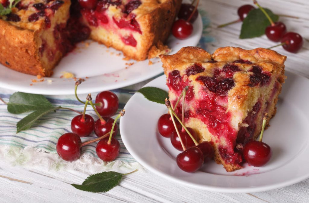 How To Cook a Lush Pie With Berries In a Slow Cooker
