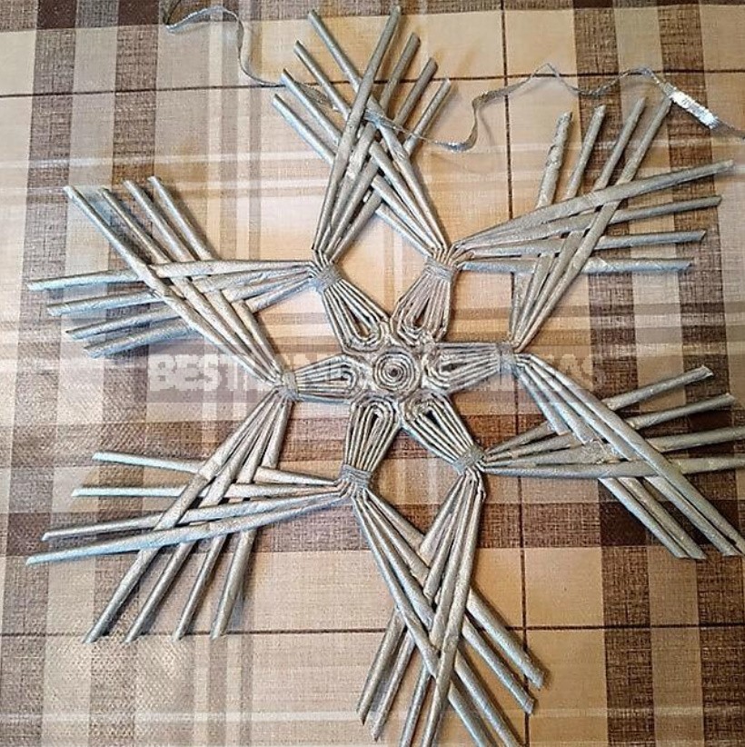 Seven Simple Ways To Make a Beautiful Snowflake Out Of Paper