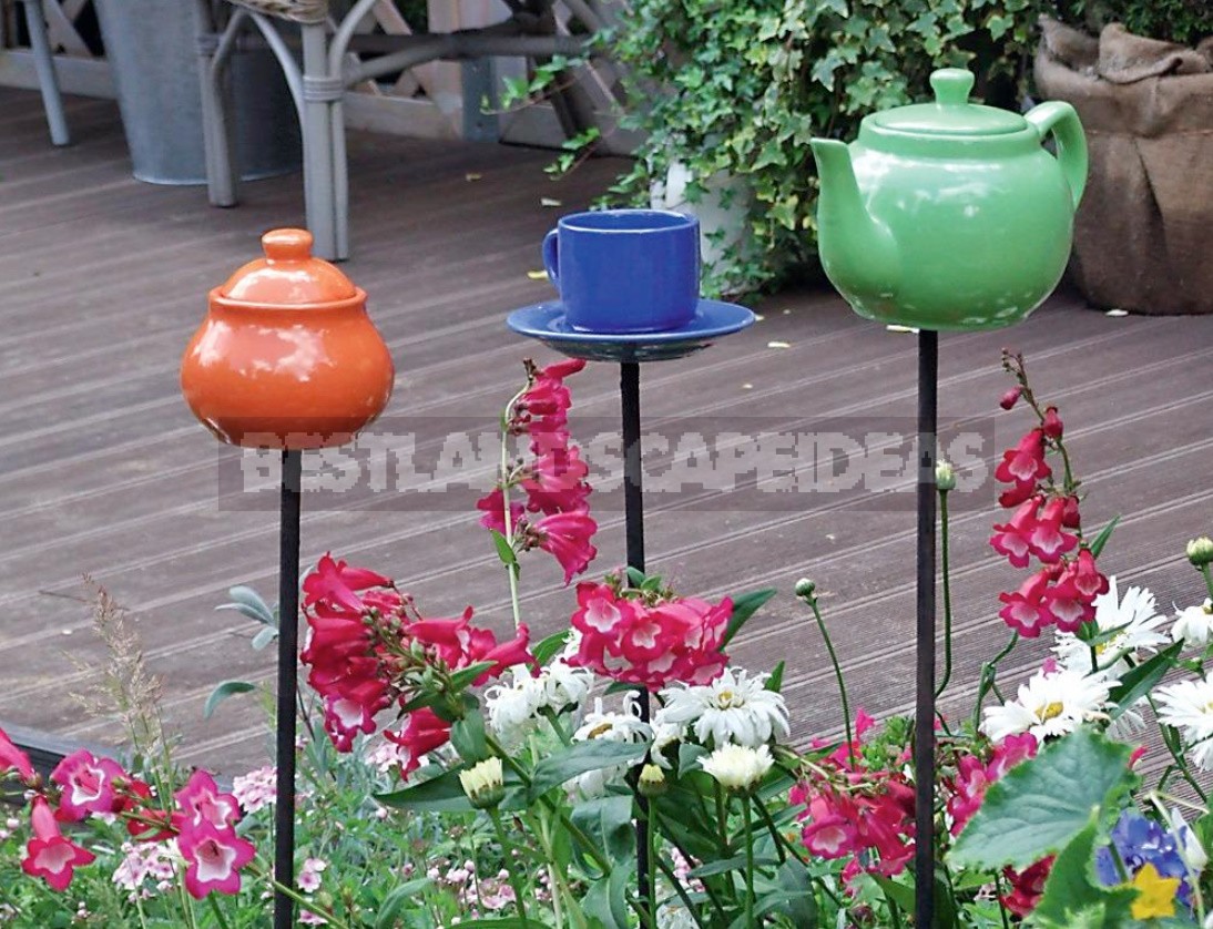 Decoration For a Flower Garden With Your Own Hands: Tea Set