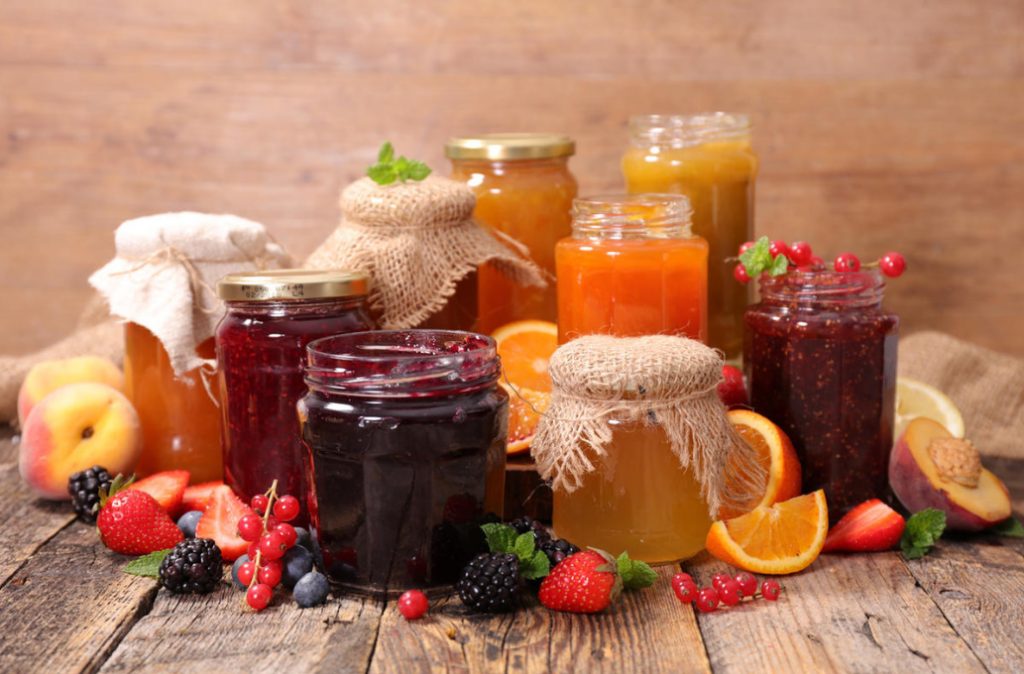 Delicious Liqueur From Old Jam: Do Not Throw Away The Accumulated Supplies