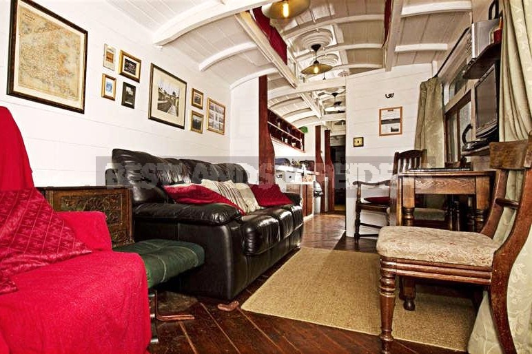 Trailer Cottage in an Old Train Car
