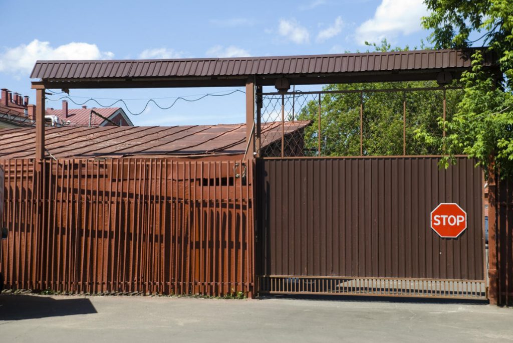 Sliding Gates What Are There And How To Make Them With Your Own Hands