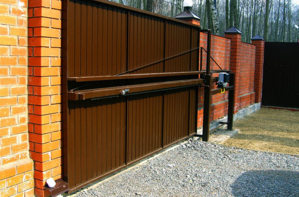 Sliding Gates: What Are There And How To Make Them With Your Own Hands .