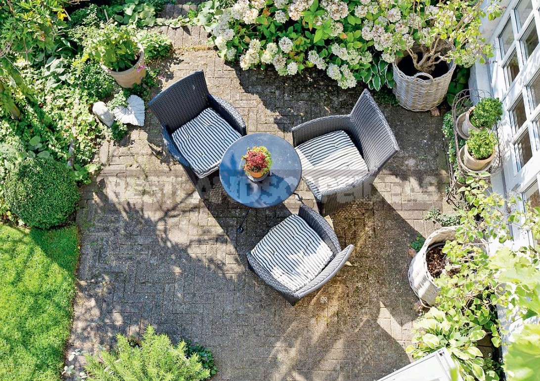 Furniture Fantasies: Unusual Garden Furniture Items With Your Own Hands