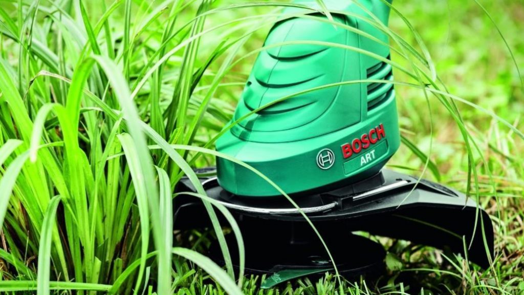 Grass Trimmers: What You Need To Know To Choose