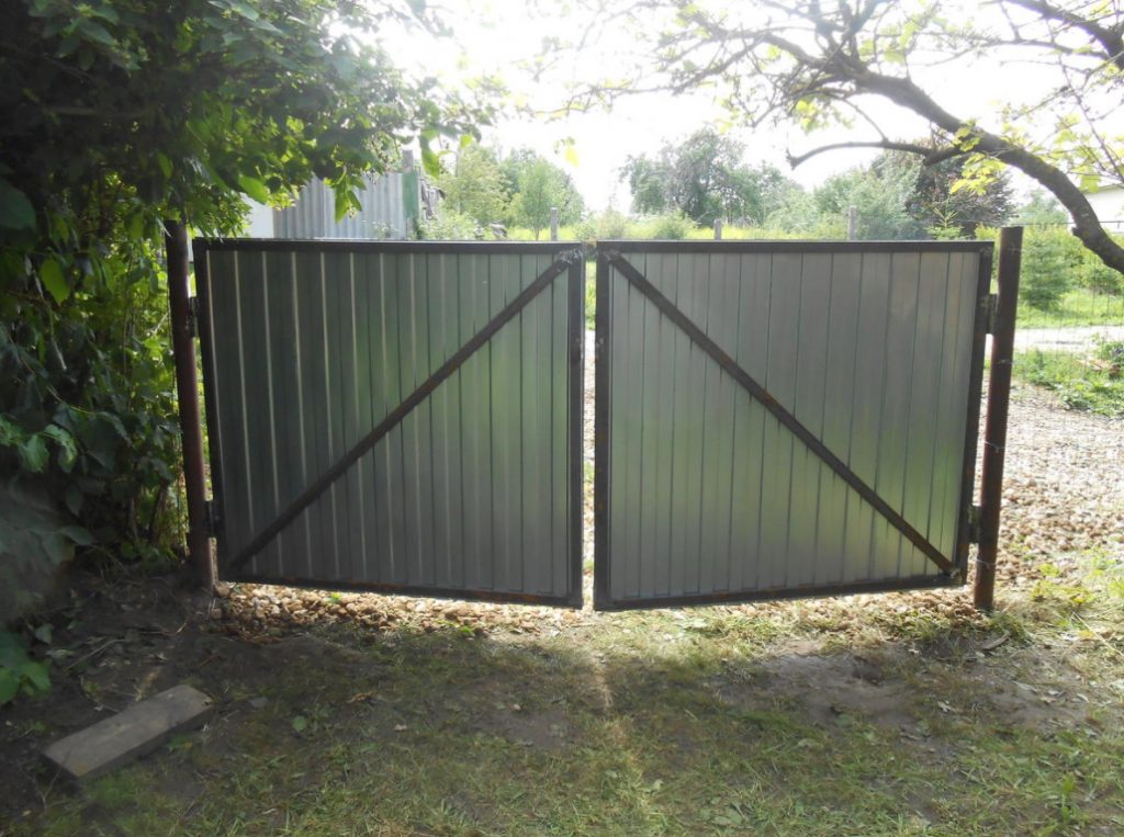 Repair Of Old Swing Gates With Your Own Hands