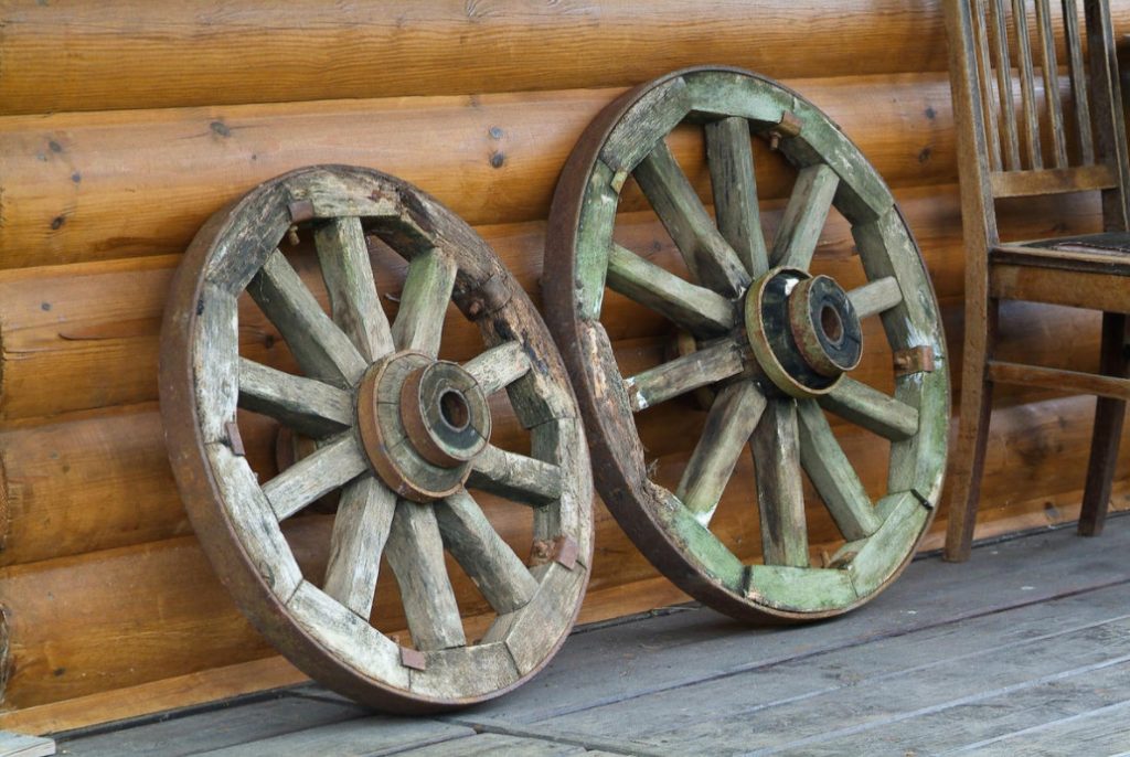 Rustic Garden Decorations