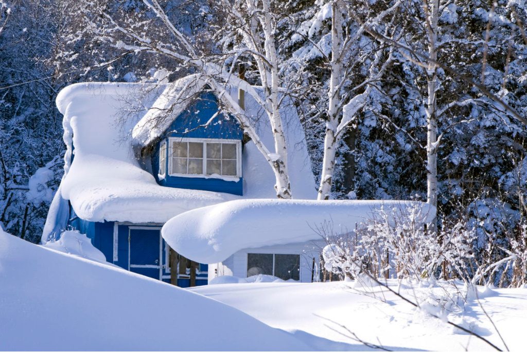 A Few Simple Ways To Clear The Area Of Snow