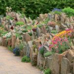 Ideas For Using Stone In The Garden: Choose a Place And Create Beautiful Combinations
