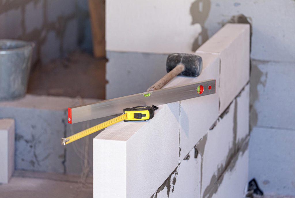 A Partition Made Of Foam Blocks With Your Own Hands: Photos And Step-By-Step Instructions