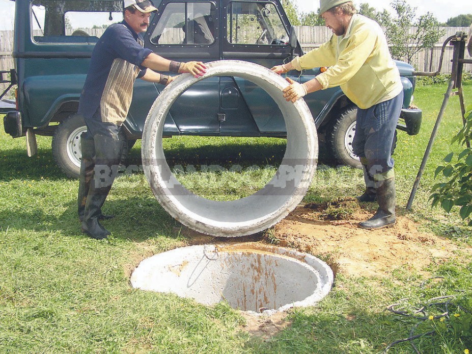 Concrete-ring-well-step-by-step-construction-4.jpg