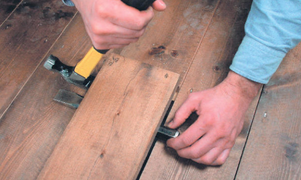 How To Lay Or Repair a Plank Floor Correctly (Part 1)