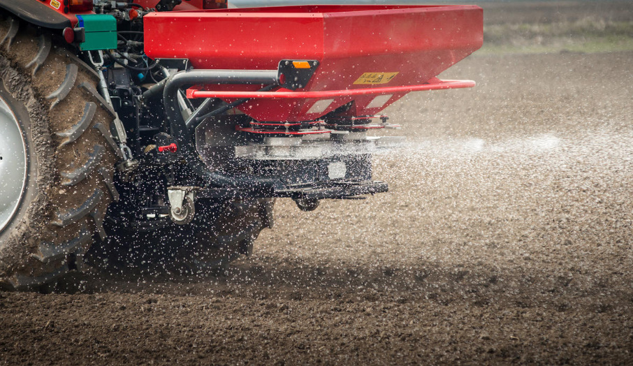 Urea Top Dressing: When And How Much To Apply